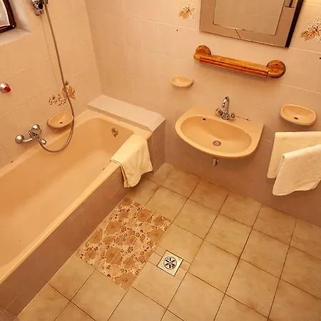 Horvath Vendeghaz Apartamento *